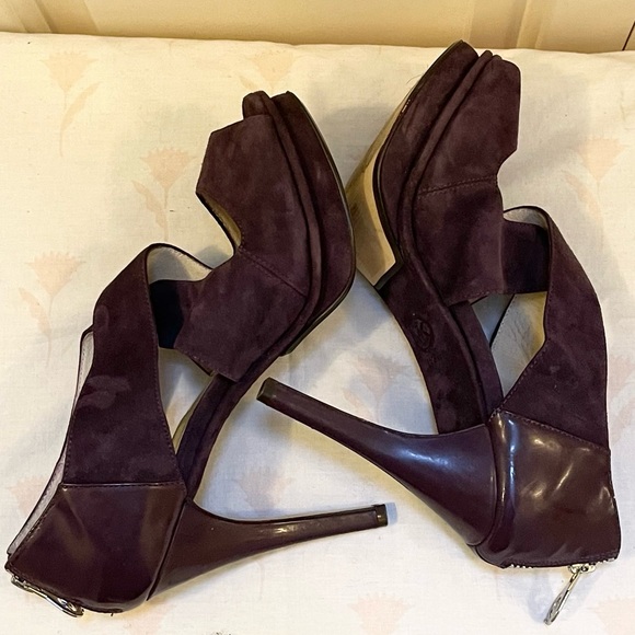 Michael Kors heeled peep toe sandals - Picture 7 of 11